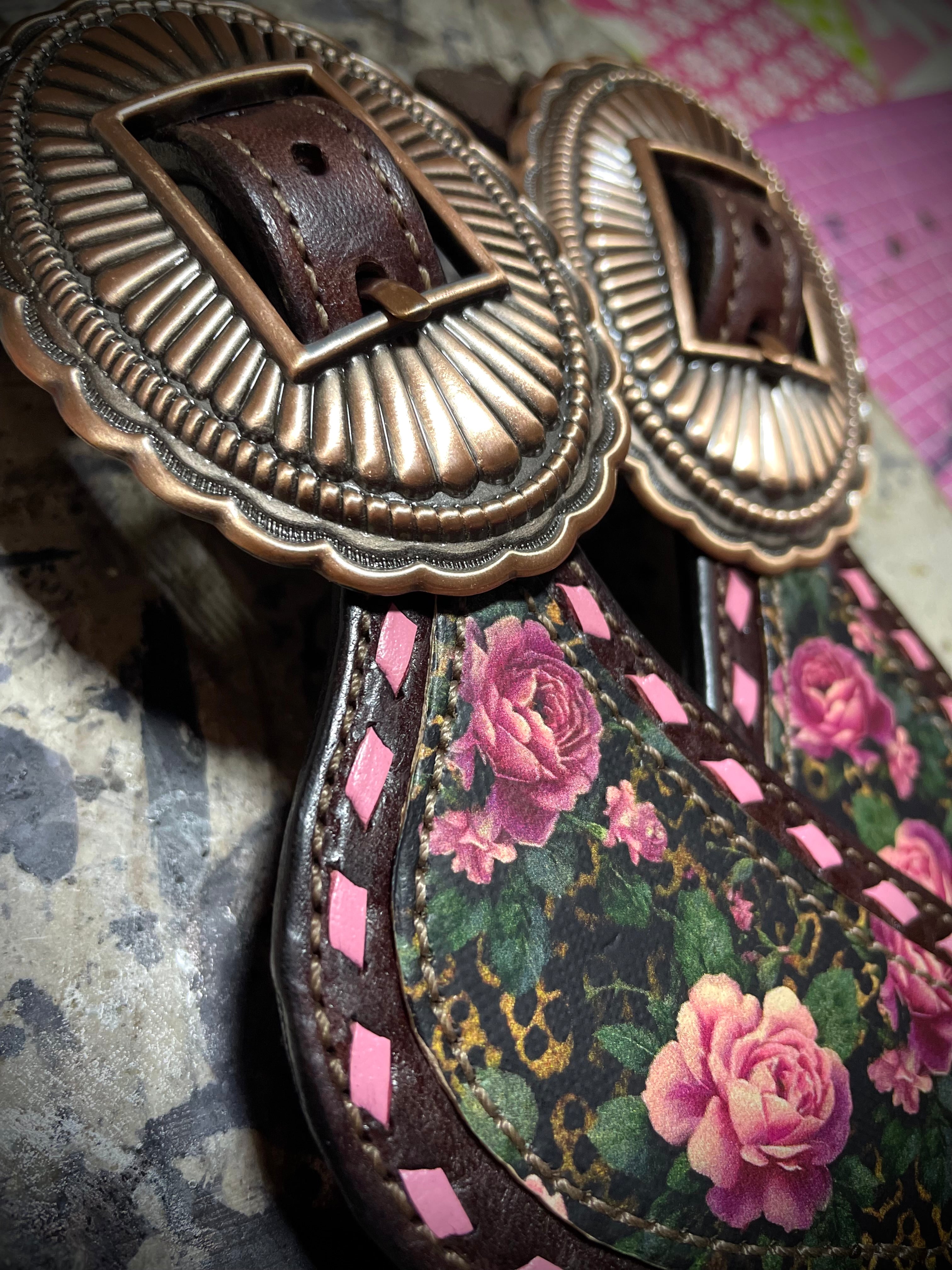 Floral spur straps