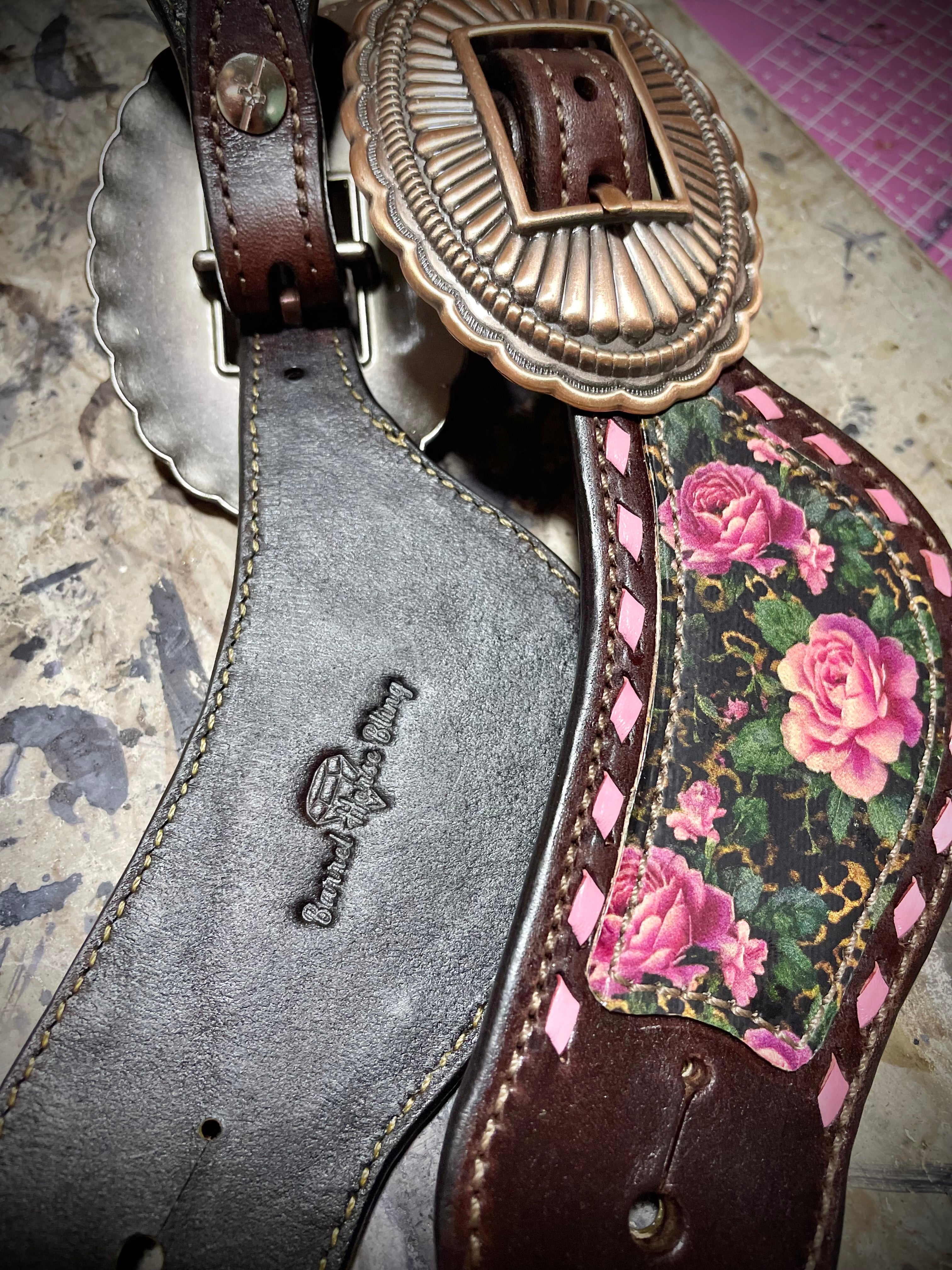 Floral spur straps